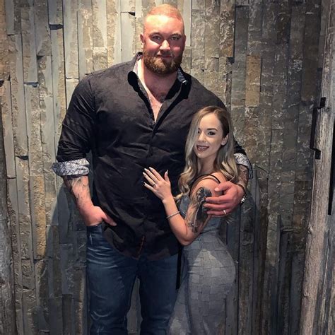 İşte Game of Thrones'un Dağ'ı Hafthor Julius Bjornsson'ın eşi Kelsey ...