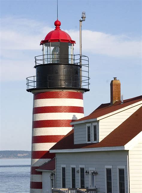 The 10 Most Beautiful Lighthouses in New England - New England Today