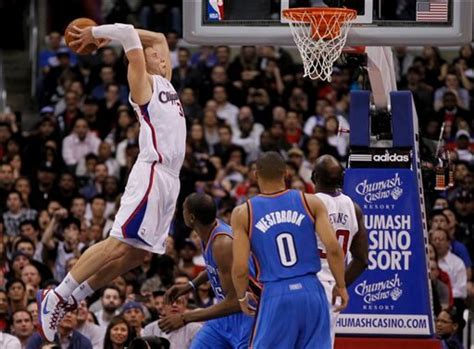 Blake Griffin Dunk vs. LeBron James Dunk