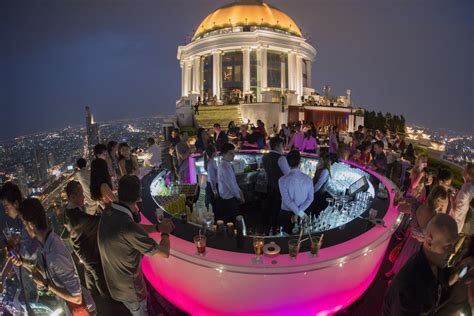 The World’s 30 Best Rooftop Bars… Everyone Should Drink At #9 At Least Once.