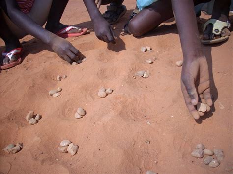 De Mancala a DixIt: a prática milenar de jogar para aprender – Fagulha/blog