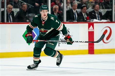 Nico Sturm Re-Signs With Minnesota Wild