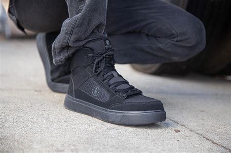 Volcom vm30244 Mid Cut EH composite safety toe shoe - National Footwear