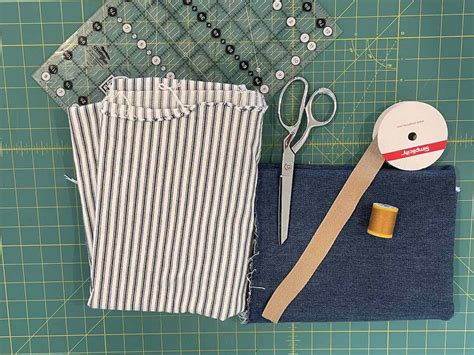 DIY Apron Tutorial: Create Your Own Apron! - Design Morsels