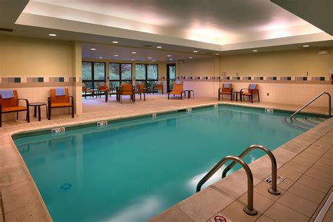 Courtyard Kansas City Shawnee Indoor Pool #guestRoom, #happy, #hotel, Kansas City Attractions ...