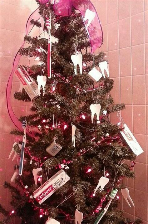 Pin by Nicole Robey on RDH | Dental office decor, Office christmas ...