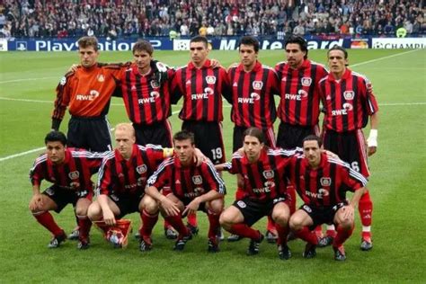 Great Squads From History - Bayer Leverkusen 2001-2002 - The False 9