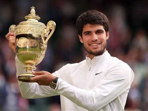 CARLOS ALCARAZ - VINCE WIMBLEDON - TROFEO 2023 vs. NOVAK DJOKOVIC 3 - 6X4" FOTO EUR 4,39 ...