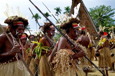 Iatmul Tribes of Sepik River province, Papua New Guinea – Ramdas Iyer ...