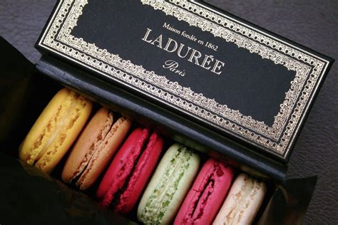 Les macarons, la pâtisserie mythique de Ladurée | Laduree macarons ...