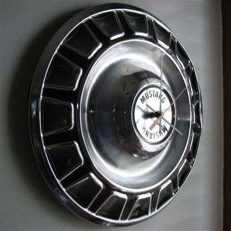 1970 Ford mustang hubcaps