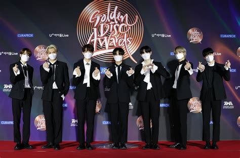 Red Carpet Looks From Day 2 Of The 35th Golden Disc Awards