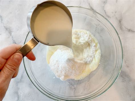 4-Ingredient Frozen Lemon Pie Recipe That's Sweet & Tart