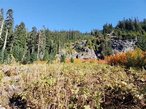 A Fall Hike on the Snow Lake Trail - Boating Journey