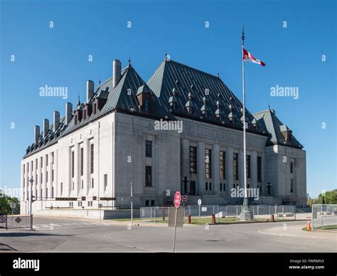 Supreme Court of Canada building Stock Photo - Alamy