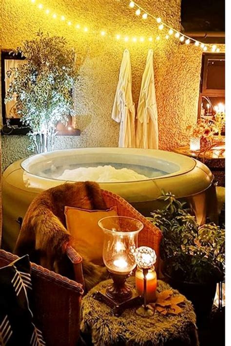 How To Decorate Around Hot Tub - Leadersrooms