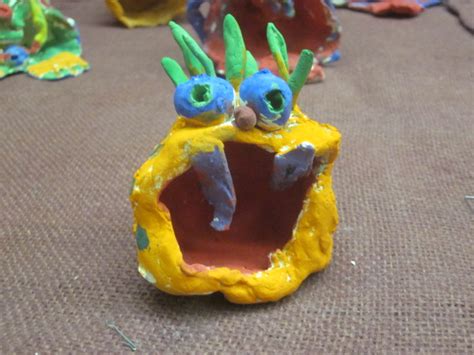 The Lenkerville Art Room: Wednesday Works - Pinch-pot monsters with 2nd grade