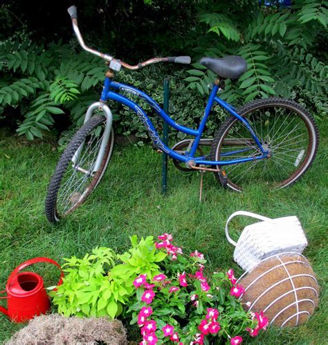 Creative DIY Bicycle Planter - The Owner-Builder Network