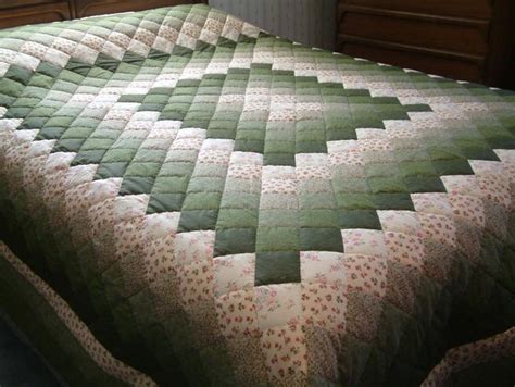 Pin on Log cabin quilt pattern