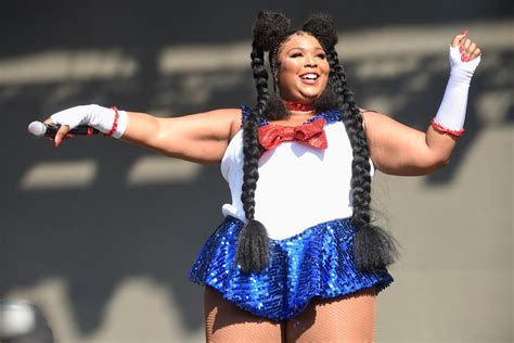 Lizzo Dressed as Sailor Moon | Sailor Moon News