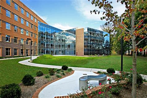 George Mason University, Long and Kimmy Nguyen Engineering Building