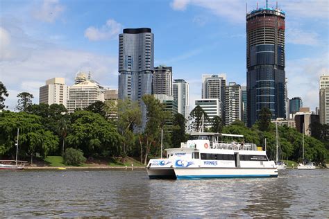 Brisbane - River Cruise & Lone Pine Koala sanctuary | Distant Journeys