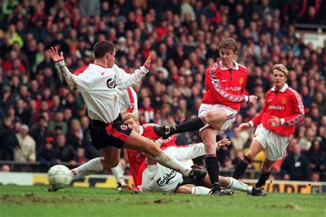 Manchester United v Liverpool: A fierce rivalry in pictures ...