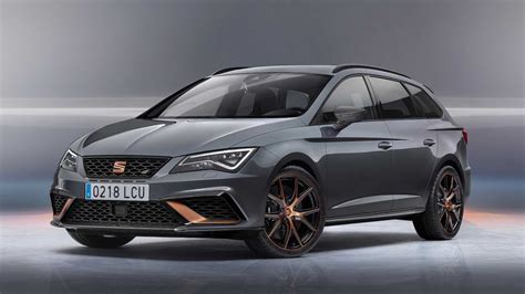 Seat Leon Cupra R ST, in pista con la famiglia