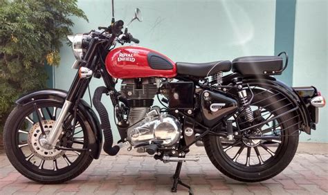 Royal Enfield Classic 350 Redditch Red | Royal enfield, Royal enfield ...