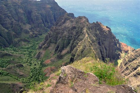 Awaawapuhi Trail | Kauai Hawaii