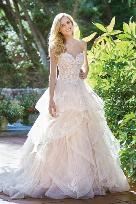 F201068 Strapless Sweetheart Netting Tulle & Lace Ball Gown Wedding Dress