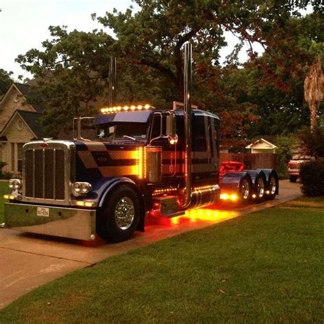 83 best images about Custom semi trucks on Pinterest | Tow truck, Semi trucks and Peterbilt 379