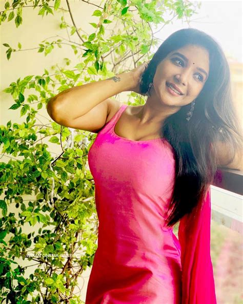 Sakshi Agarwal Instagram Photos2 5