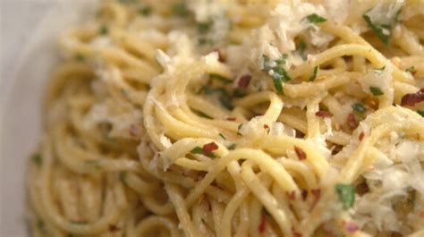 Michael Bonacini's Garlicky Tagliolini Recipe Uses Epic Amounts Of ...