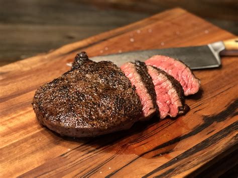 Medium-Rare Sirloin : r/steak