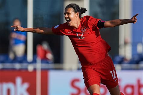 Christine Sinclair breaks goals record in CanWNT’s Olympic qualifying ...