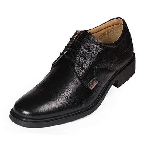 Men Red Chief Formal Shoes at best price in Nagpur | ID: 20745595333