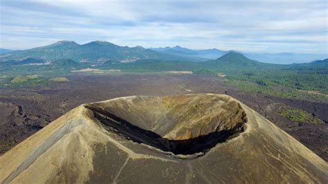 Top 20 Volcano Facts - Formation, Types, Location & More | Facts.net