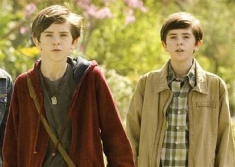 Does Freddie Highmore Have a Twin Brother or Other Siblings?