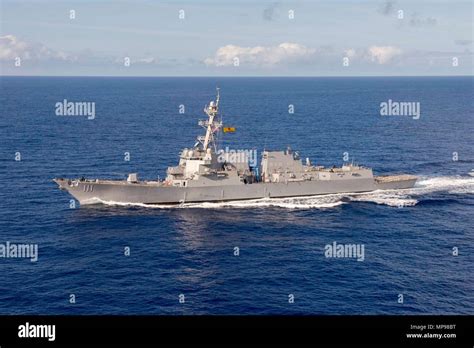 Spruance class destroyer hi-res stock photography and images - Alamy