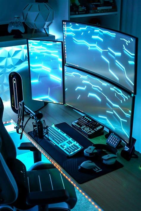 Adding a 4th monitor to the other side to complete the look! - gaming ...