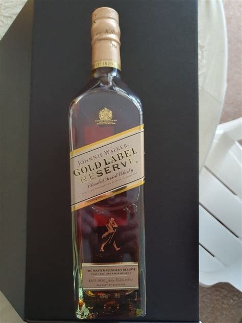 Johnnie Walker Gold Reserve Label, Food & Drinks, Alcoholic Beverages on Carousell