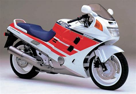 Honda CBR750 Super Aero (1987) - MotorcycleSpecifications.com