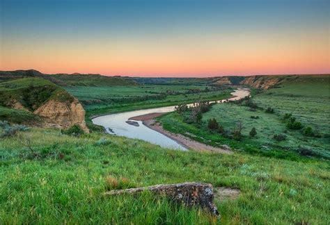 Little Missouri River Dawn | Theodore Roosevelt National Park, North ...