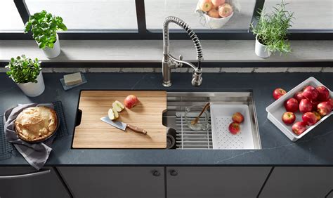 Kitchen Sinks | Undermount, Single & Double Bowl | KOHLER