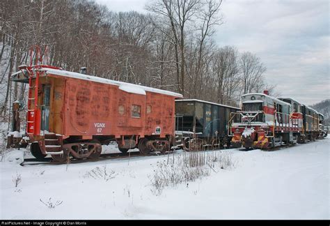 GCK 154 Georges Creek Railway Alco S6 at Barton, Maryland by Dan Morris | Railway, Dan morris ...