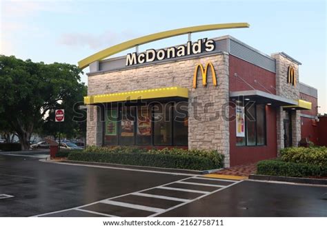 Florida Mcdonalds Stock Photos - 542 Images | Shutterstock