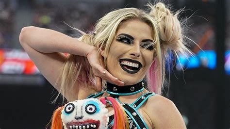 Alexa Bliss Gives Update On WWE Absence - WrestleTalk