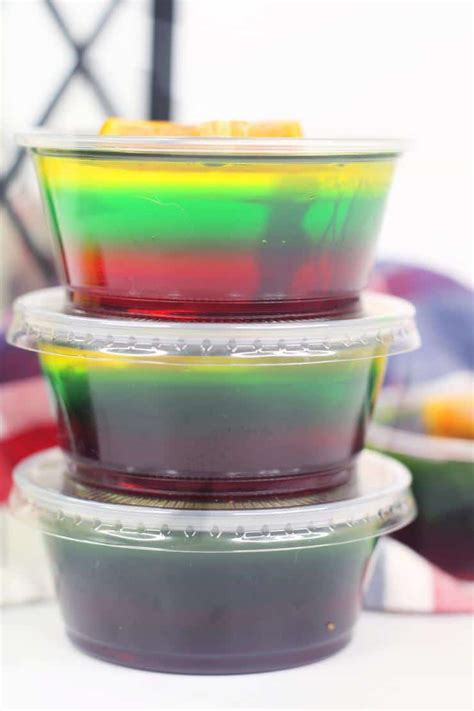 Bob Marley Gelatin Shots – BEST Rum Gelatin Shots Recipe – Easy and ...