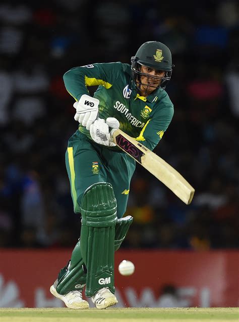 Quinton de Kock scores 87 as South Africa cruise to victory